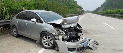 不要認(rèn)為很容易 解讀高速公路行車注意事項16